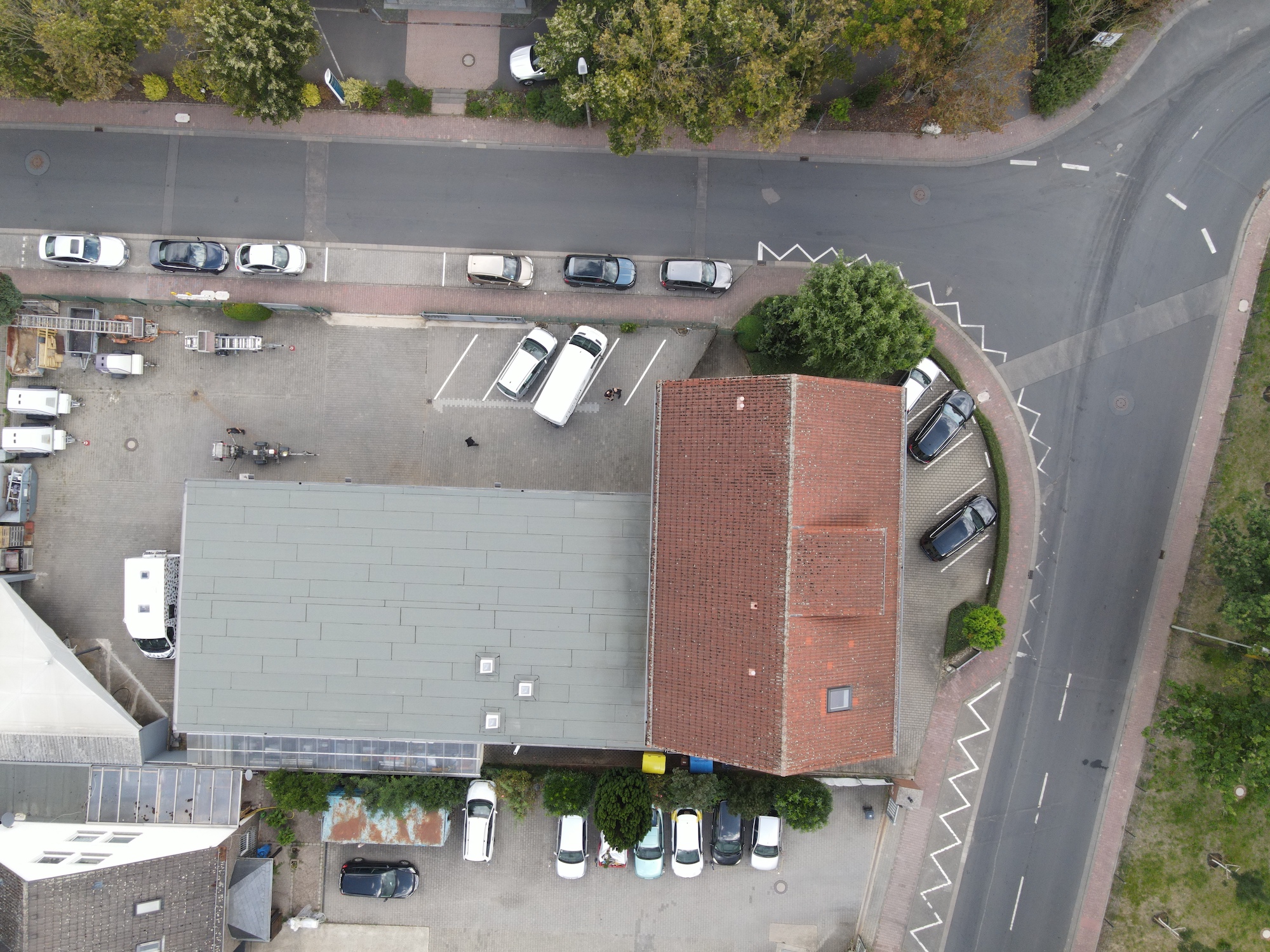Gelände der Firma Riedel Baumaschinen in Bad Homburg aus der Vogelperspektive